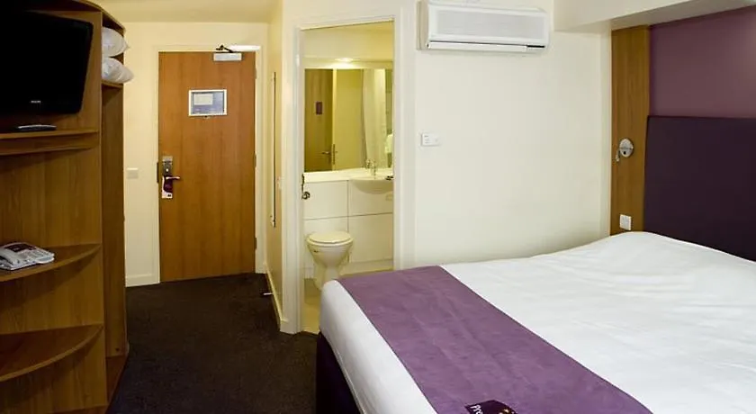Premier Inn Belfast City Centre - Alfred Street 3*,
