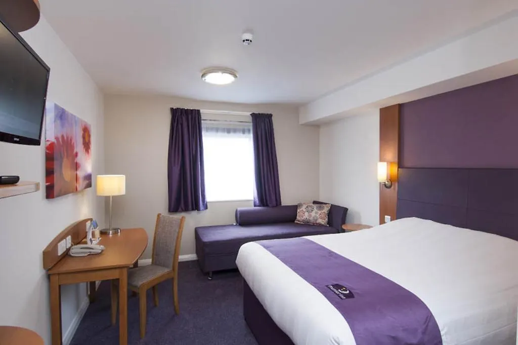 Premier Inn Belfast City Centre - Alfred Street 3*,